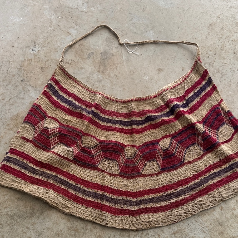 Handwoven authentic Bilum bag from Papua New Guinea